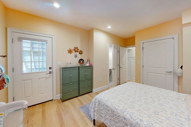 32 Fifth Street 1, Cambridge, MA 02141