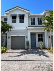 17017 SW 1st St 17017, Pembroke Pines, FL 33027