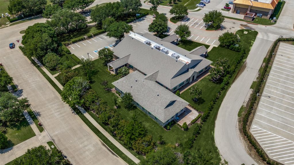 6200 STONE HILL FARMS Parkway, Flower Mound, TX 75028