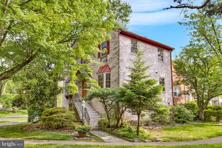 10401 COURTHOUSE DR, Fairfax, VA 22030