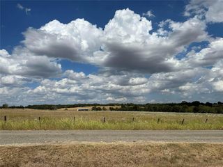 6500 Sacred Heart Road, Burton, TX 77835