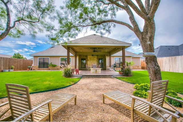 2033 Silver Creek Court, San Angelo, TX 76904