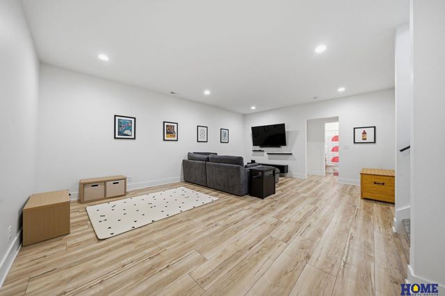 6347 Verano Drive, Lincoln, NE 68523