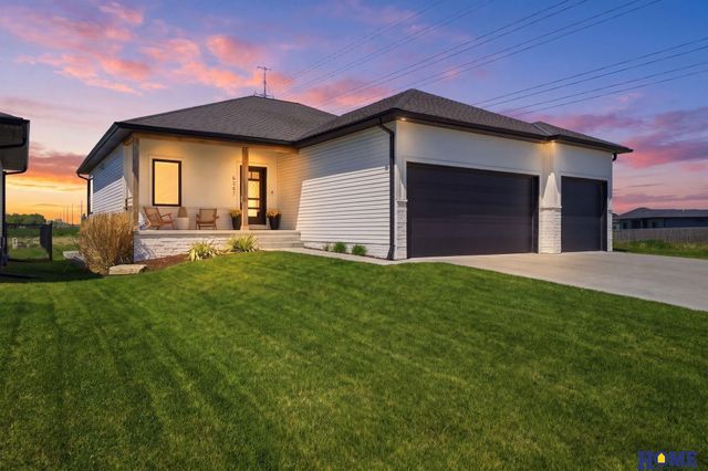 6347 Verano Drive, Lincoln, NE 68523