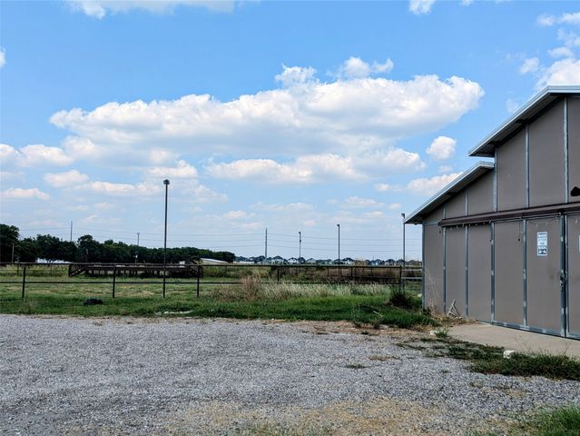 2045 Weston Road, Weston, TX 75009