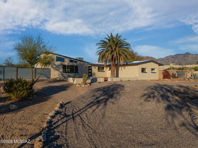 1220 W Maximilian Way, Tucson, AZ 85704