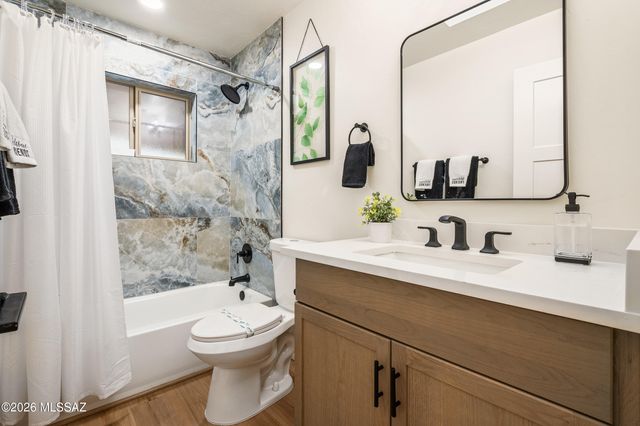 1220 W Maximilian Way, Tucson, AZ 85704