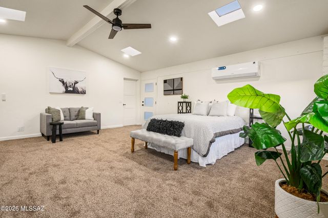 1220 W Maximilian Way, Tucson, AZ 85704