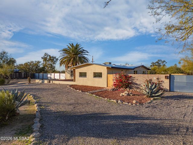 1220 W Maximilian Way, Tucson, AZ 85704