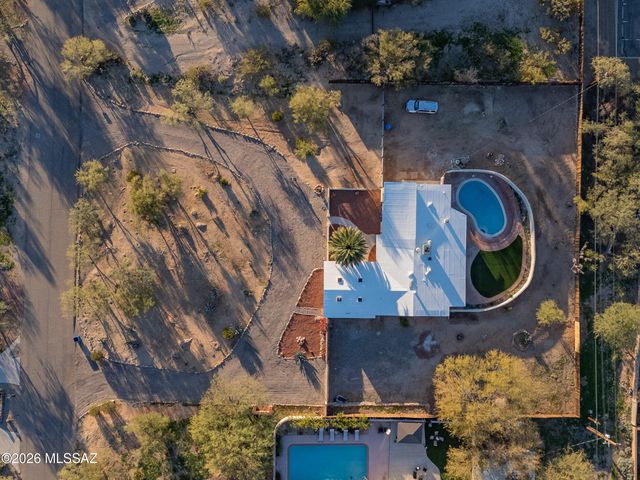 1220 W Maximilian Way, Tucson, AZ 85704