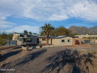 1220 W Maximilian Way, Tucson, AZ 85704