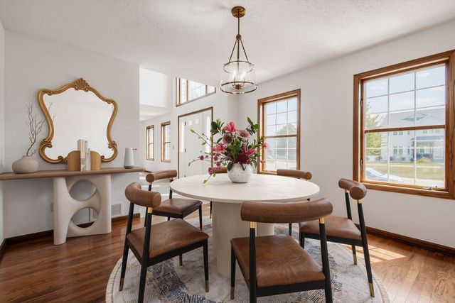9270 Cornell Road, Woodbury, MN 55125