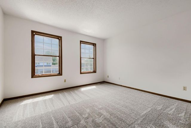 9270 Cornell Road, Woodbury, MN 55125