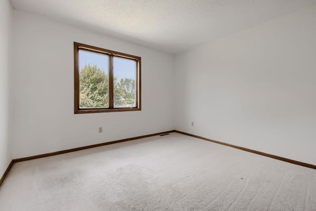 9270 Cornell Road, Woodbury, MN 55125