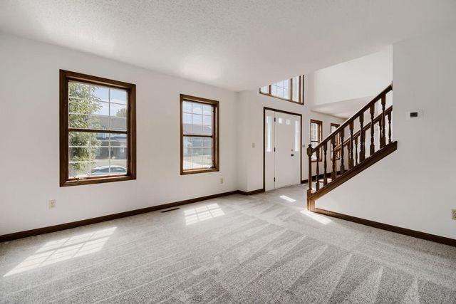 9270 Cornell Road, Woodbury, MN 55125