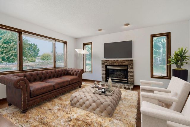 9270 Cornell Road, Woodbury, MN 55125