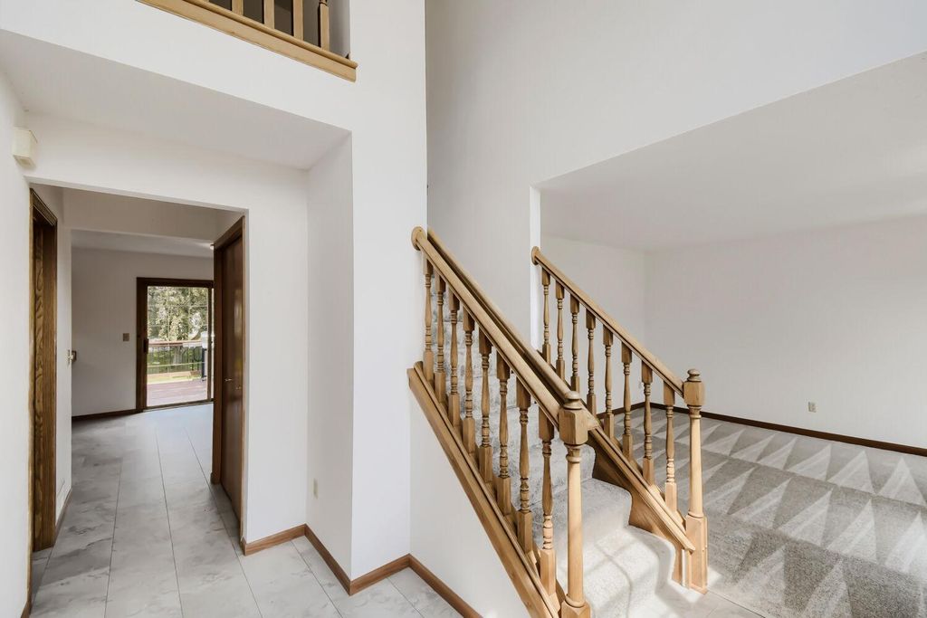 9270 Cornell Road, Woodbury, MN 55125 — photo 4
