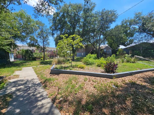 7602 W POWHATAN AVENUE 1, Tampa, FL 33615