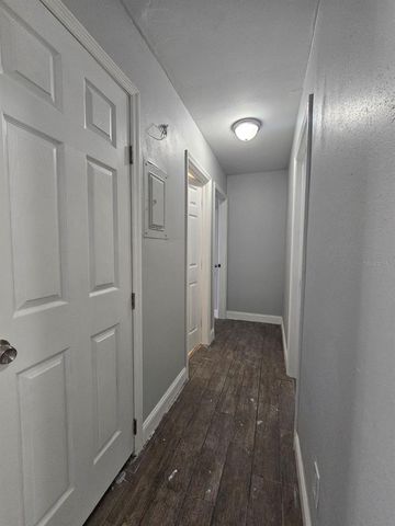 7602 W POWHATAN AVENUE 1, Tampa, FL 33615