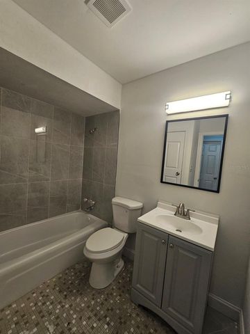 7602 W POWHATAN AVENUE 1, Tampa, FL 33615