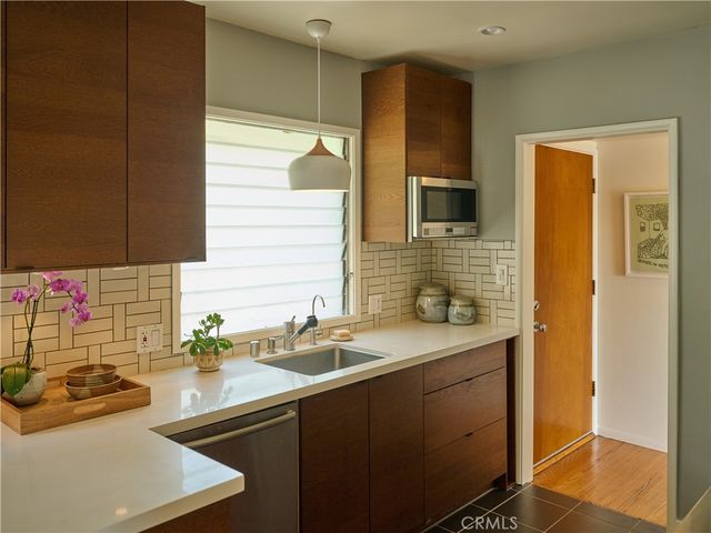 4304 Caledonia, Los Angeles, CA 90065