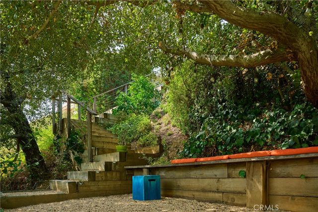 4304 Caledonia, Los Angeles, CA 90065