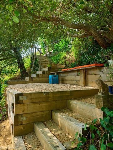 4304 Caledonia, Los Angeles, CA 90065