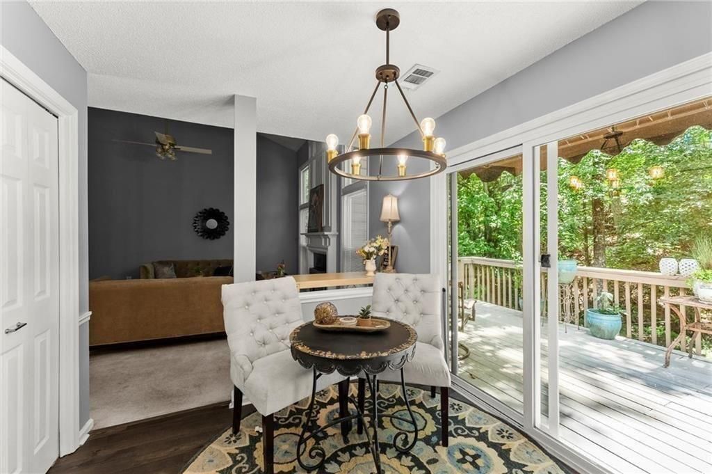 Image 11 of property listing at 10000 Barston Court, Johns Creek, GA 30022