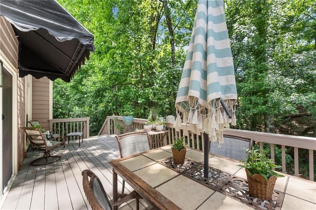 Image 25 of property listing at 10000 Barston Court, Johns Creek, GA 30022