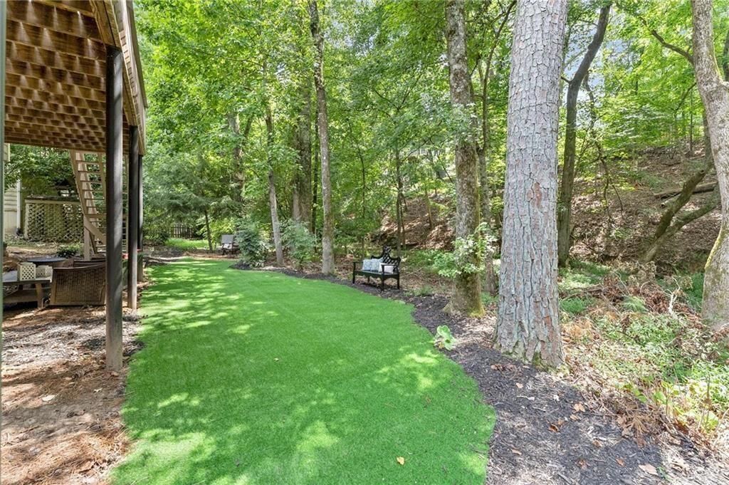 Image 30 of property listing at 10000 Barston Court, Johns Creek, GA 30022