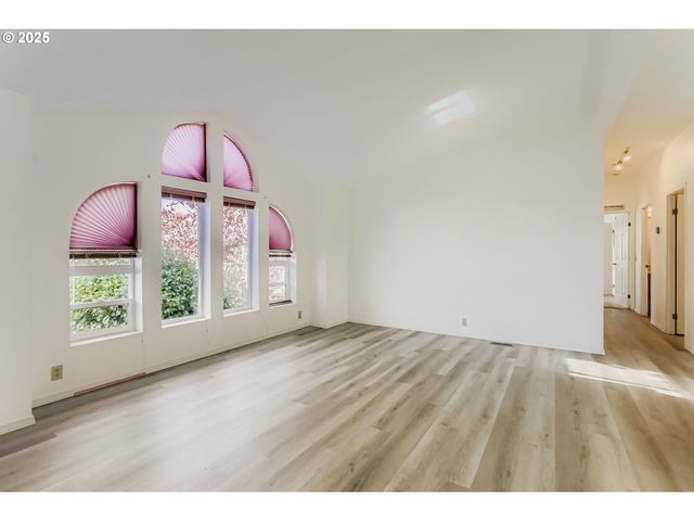 4303 SETTLERS Loop, Forest Grove, OR 97116