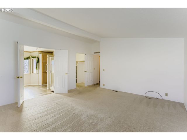 4303 SETTLERS Loop, Forest Grove, OR 97116