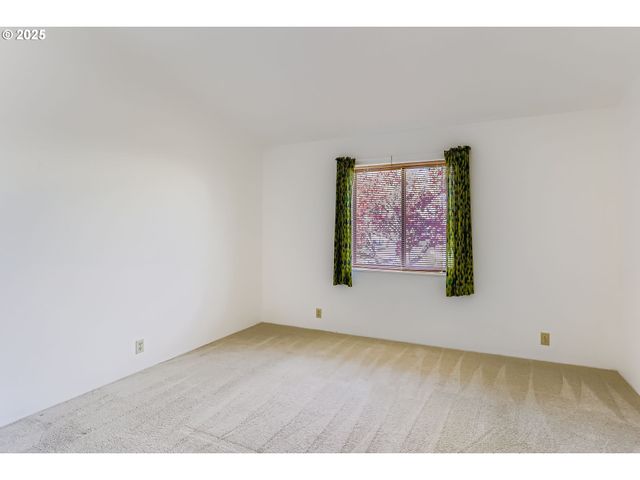 4303 SETTLERS Loop, Forest Grove, OR 97116