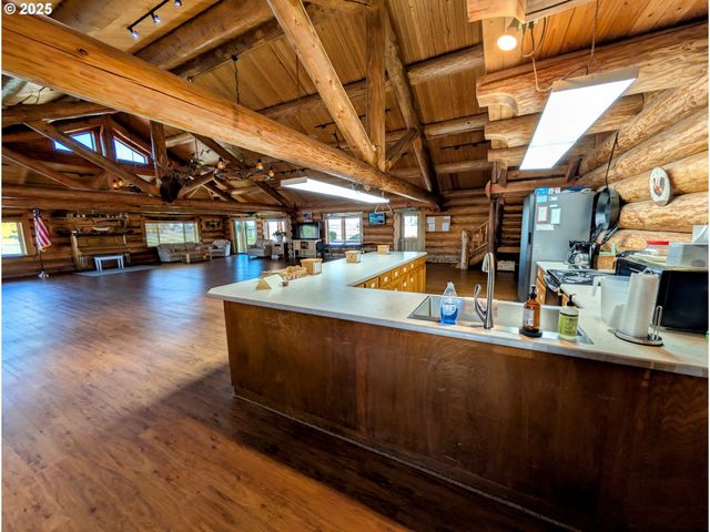 4303 SETTLERS Loop, Forest Grove, OR 97116