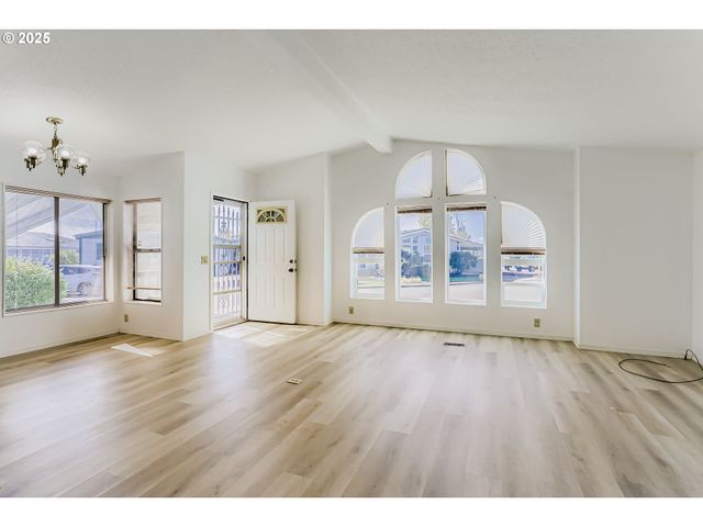 4303 SETTLERS Loop, Forest Grove, OR 97116