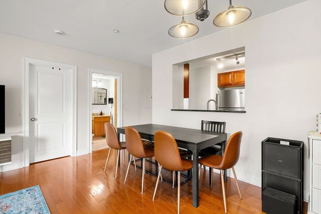 11 Cheriton Rd 102, Boston, MA 02132