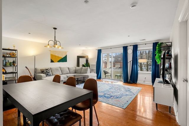 11 Cheriton Rd 102, Boston, MA 02132