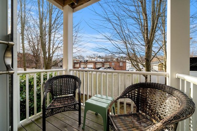 11 Cheriton Rd 102, Boston, MA 02132