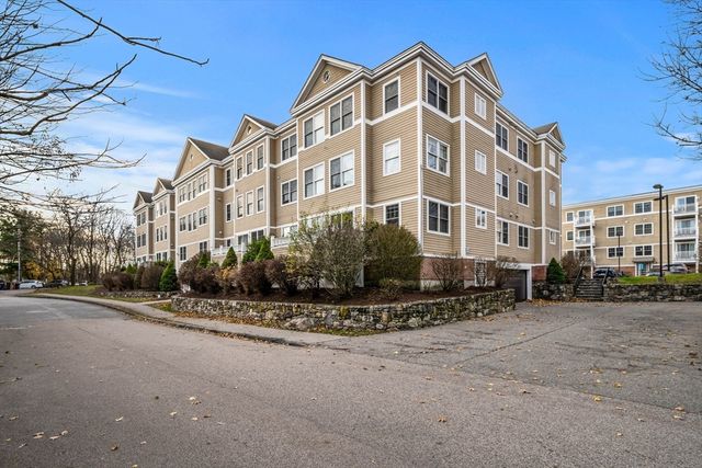 11 Cheriton Rd 102, Boston, MA 02132