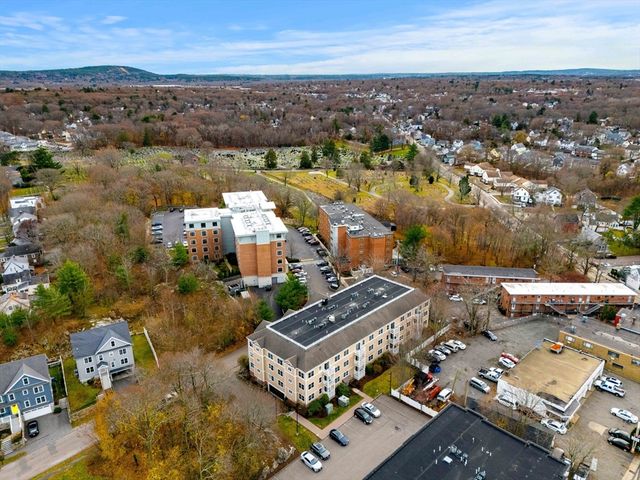 11 Cheriton Rd 102, Boston, MA 02132