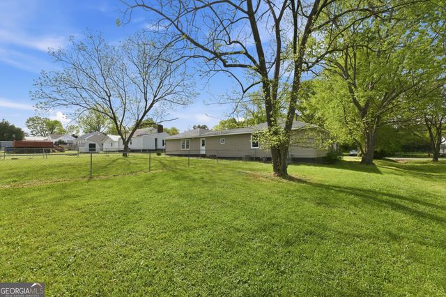 168 Moore Street, Trion, GA 30753