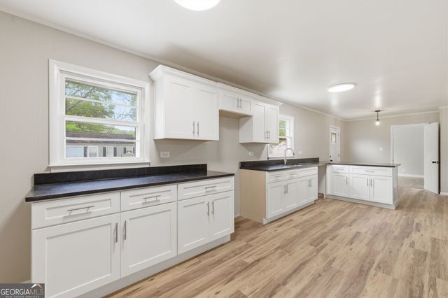 168 Moore Street, Trion, GA 30753