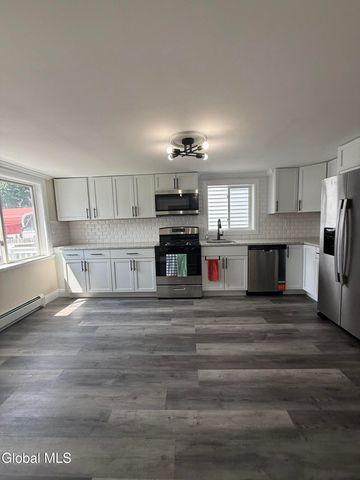 1240 7th Avenue, Schenectady, NY 12303