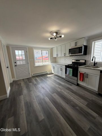 1240 7th Avenue, Schenectady, NY 12303