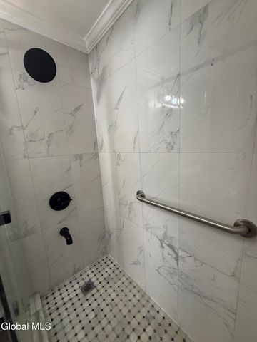 1240 7th Avenue, Schenectady, NY 12303
