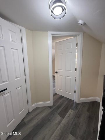 1240 7th Avenue, Schenectady, NY 12303