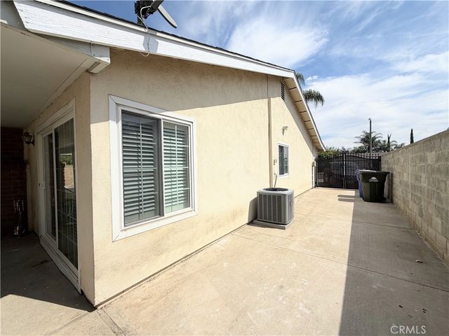 1620 S Cypress, Ontario, CA 91762