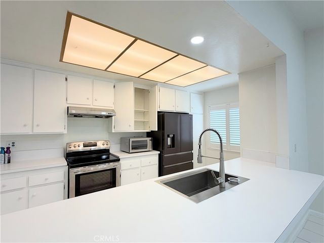 1620 S Cypress, Ontario, CA 91762