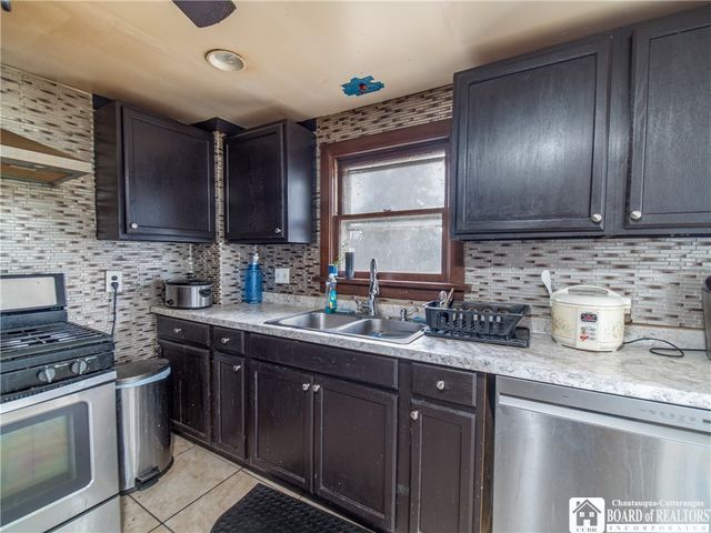 35 Crooked Brook Drive, Dunkirk, NY 14048