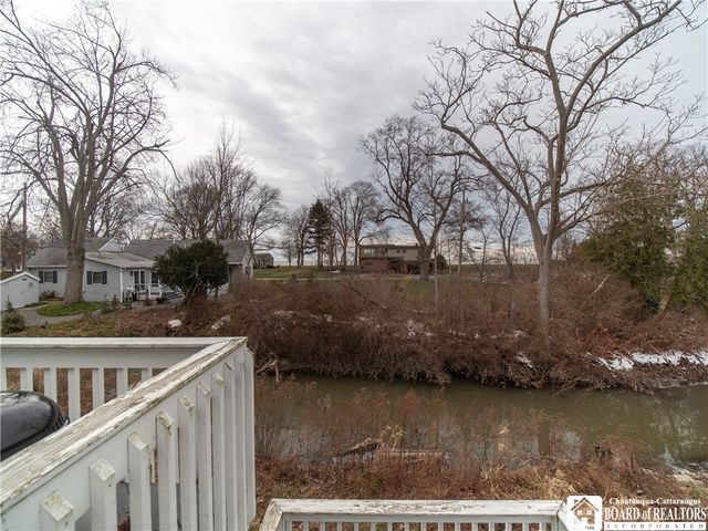 35 Crooked Brook Drive, Dunkirk, NY 14048